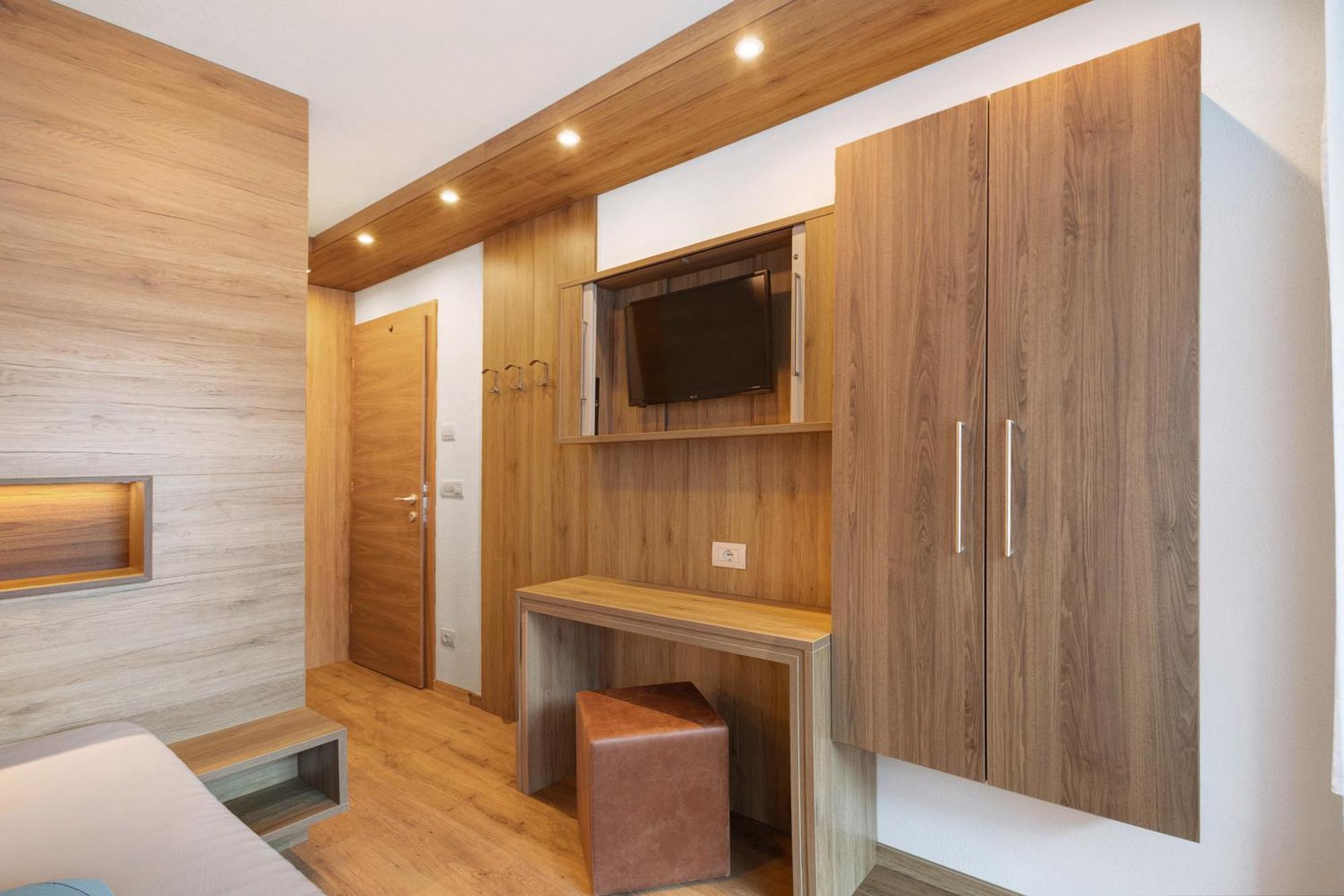 Pension Waldheim Apartments San Giacomo in Valle Aurina Esterno foto